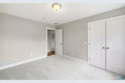 672 Vernon Street, Manchester, CT 06042 - Photo 17