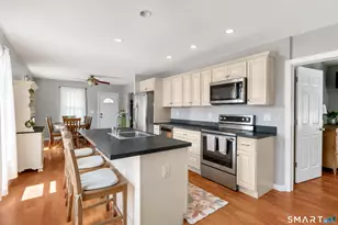 15 Laden Ave, Wallingford, CT 06492 - Photo 11