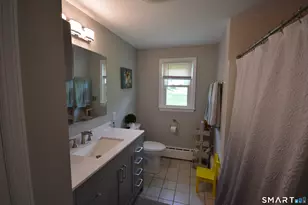 90 Colonese Rd, Fairfield, CT 06825 - Photo 19