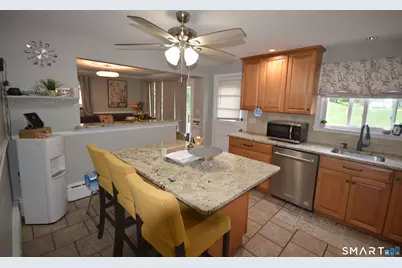 90 Colonese Road, Fairfield, CT 06825 - Photo 13