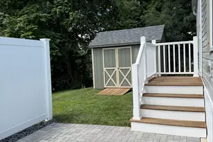 5 Sundeck Terrace, Southington, CT 06489 - Photo 11