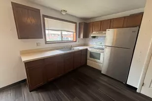 39 Horton Hill Rd, Naugatuck, CT 06770 - Photo 7