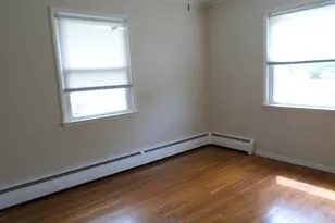 7 Craigmore Rd, Bloomfield, CT 06002 - Photo 13