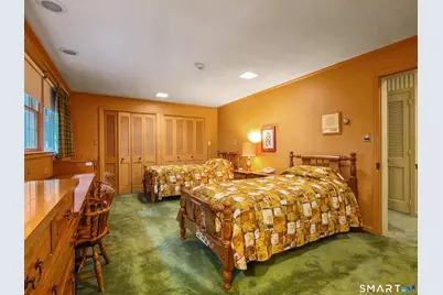 132 Roslyn Drive, New Britain, CT 06052 - Photo 17
