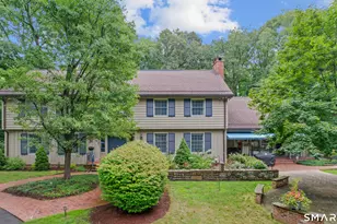 132 Roslyn Dr, New Britain, CT 06052 - Photo 1