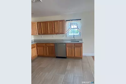35 Hemingway Avenue #C, East Haven, CT 06512 - Photo 7