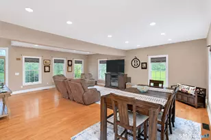 42B Great Ring Rd, Newtown, CT 06482 - Photo 5