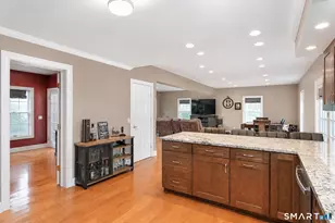 42B Great Ring Rd, Newtown, CT 06482 - Photo 9