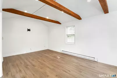 124 Minturn Place, Bridgeport, CT 06606 - Photo 9