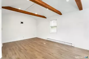 124 Minturn Pl, Bridgeport, CT 06606 - Photo 9