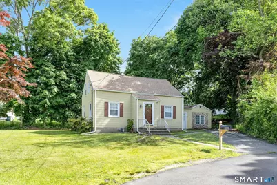 124 Minturn Place, Bridgeport, CT 06606 - Photo 21