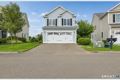 34 Lexington Gardens #34, North Haven, CT 06473 - Photo 1
