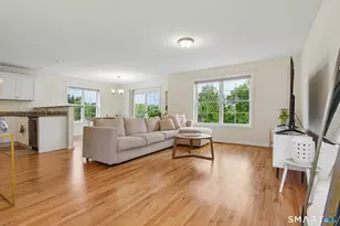 34 Lexington Gardens, North Haven, CT 06473 - Photo 3