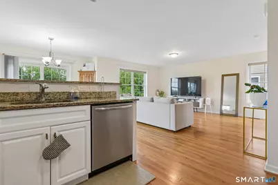 34 Lexington Gardens #34, North Haven, CT 06473 - Photo 9