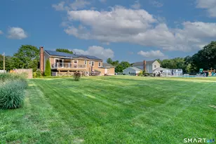16 Brockett Farm Rd, North Haven, CT 06473 - Photo 7
