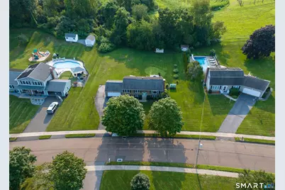 16 Brockett Farm Road, North Haven, CT 06473 - Photo 11