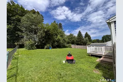 124 Bel Aire Circle, Windsor Locks, CT 06096 - Photo 3