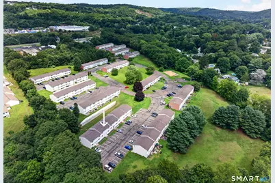 1081 New Haven Road #9D, Naugatuck, CT 06770 - Photo 11