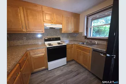 883 Rubber Avenue #3, Naugatuck, CT 06770 - Photo 3