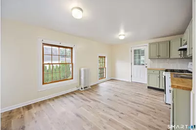 226 Meadow Street #2nd Floor, Naugatuck, CT 06770 - Photo 17