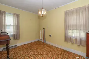 327 Anna Ave, Waterbury, CT 06708 - Photo 5