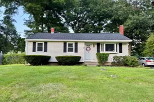 6 Linda Ln, Plainfield, CT 06374 - Photo 1