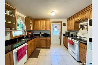 6 Linda Lane, Plainfield, CT 06374 - Photo 5