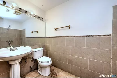 10 Hawthorne Avenue #12, Derby, CT 06418 - Photo 31