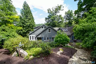 4 Chimney Point Rd, New Milford, CT 06776 - Photo 1