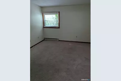 36 Thompson Road #B, Manchester, CT 06040 - Photo 11