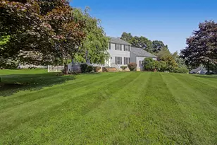 33 W Gerald Dr, Manchester, CT 06040 - Photo 3