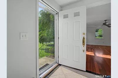 33 West Gerald Drive, Manchester, CT 06040 - Photo 9