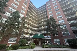 71 Strawberry Hill Ave, Stamford, CT 06902 - Photo 1