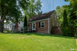 40 Packard St, Manchester, CT 06040 - Photo 3