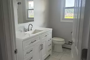125 Canary Pl, Stratford, CT 06614 - Photo 7