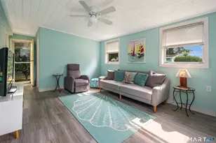 40 East St, Madison, CT 06443 - Photo 5