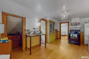 54 Pleasant St, Bristol, CT 06010 - Photo 23