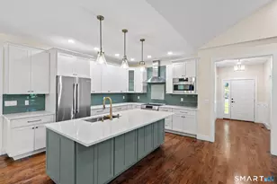 15 Bridge Ln, Enfield, CT 06082 - Photo 9