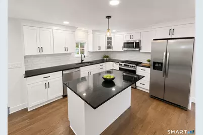1038 W Main Street, Waterbury, CT 06708 - Photo 5