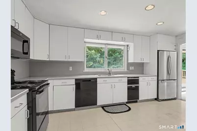 29 Weatherbell Drive, Norwalk, CT 06851 - Photo 13