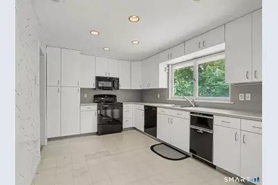 29 Weatherbell Drive, Norwalk, CT 06851 - Photo 15