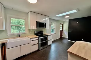 220 Foxon Hill Rd, New Haven, CT 06513 - Photo 5