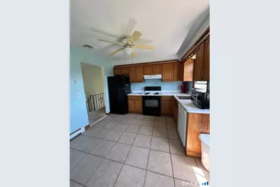 21 Weir Street, Branford, CT 06405 - Photo 9