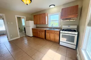 23 Housman St, Danbury, CT 06810 - Photo 17