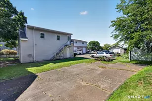 21 Edgemere Rd, East Haven, CT 06512 - Photo 3