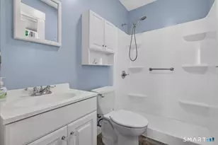 21 Edgemere Rd, East Haven, CT 06512 - Photo 11