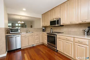 6 Stratford Park, Bloomfield, CT 06002 - Photo 7