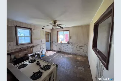 68 Fulton Street, New Britain, CT 06051 - Photo 11