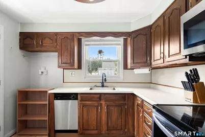 4 Eleanor Road, East Hartford, CT 06118 - Photo 3