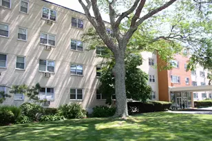 292 Pequot Ave, New London, CT 06320 - Photo 1